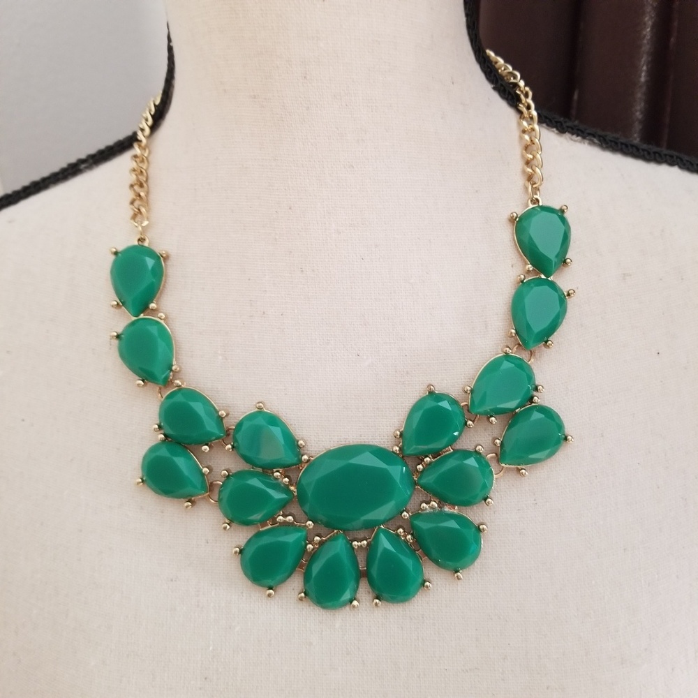 Gorgeous Green Statement Necklace